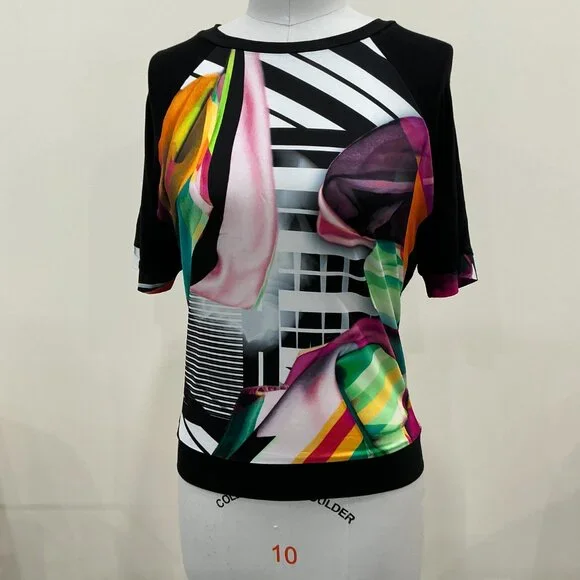 Top - Picture 2 of 4